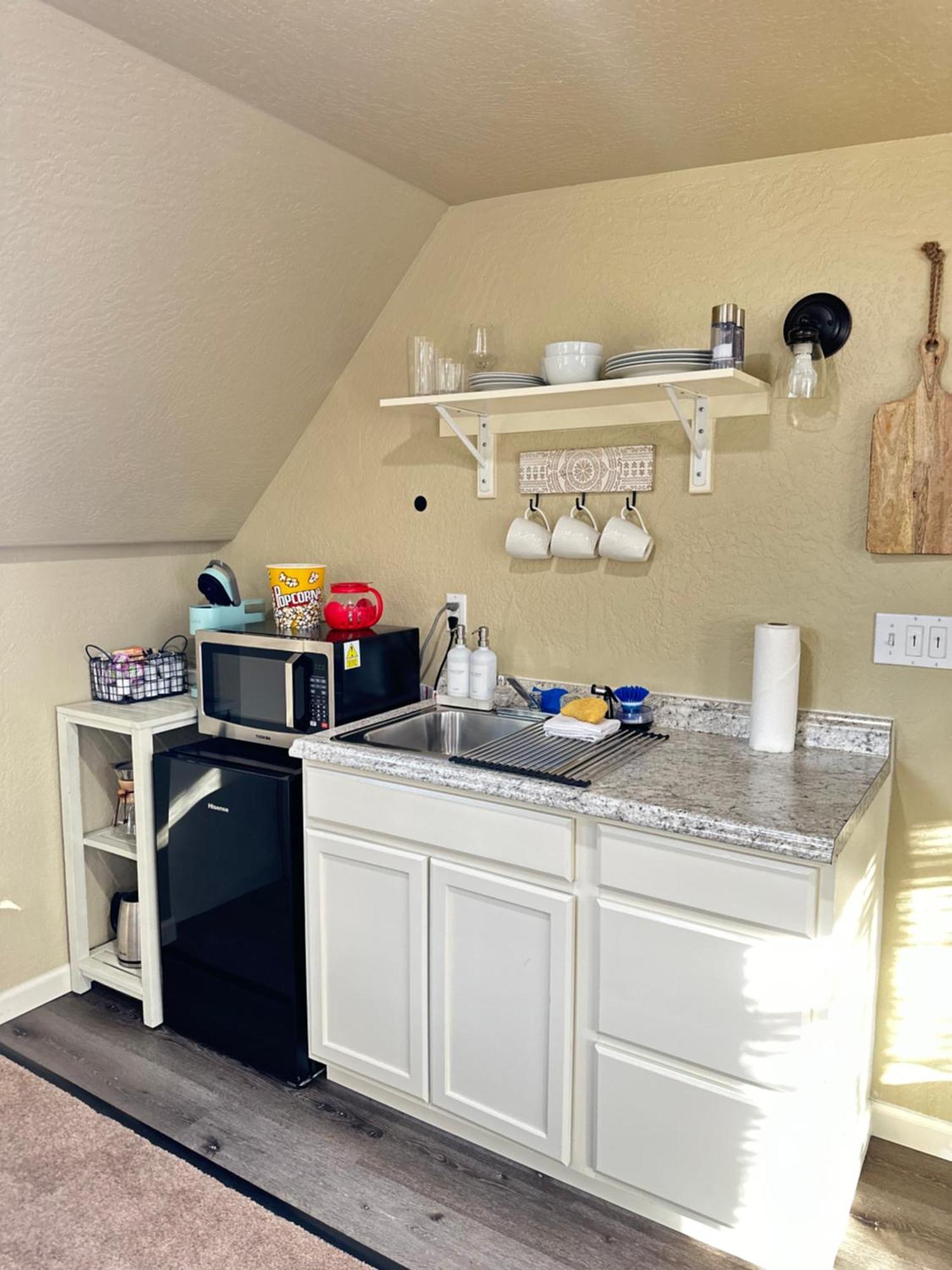 Near Downtown- Kitchen-Washerdryer-Parking Medford Buitenkant foto